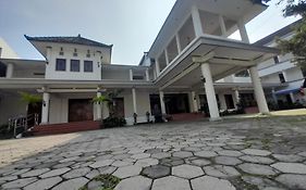 Hotel Pramesthi Solo